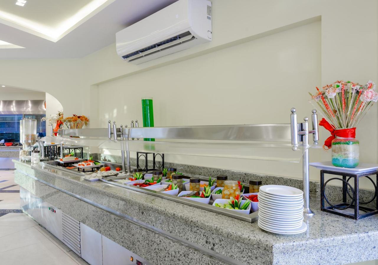 MinaMark Beach Resort Hurghada Exterior foto
